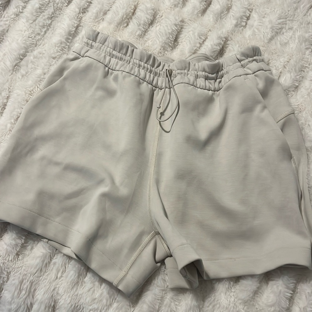 Lululemon Softstreme shorts size 8